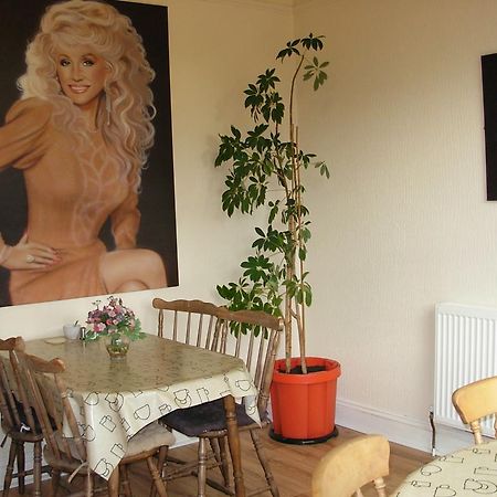 Garden Gate Guest House เชสเตอร์ ภายนอก รูปภาพ